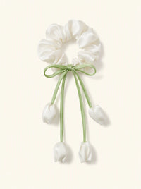 Wavy hem tulip scrunchie by TRLab Shop, a stylish hair accessory with a wavy hem design and vibrant tulip pattern.