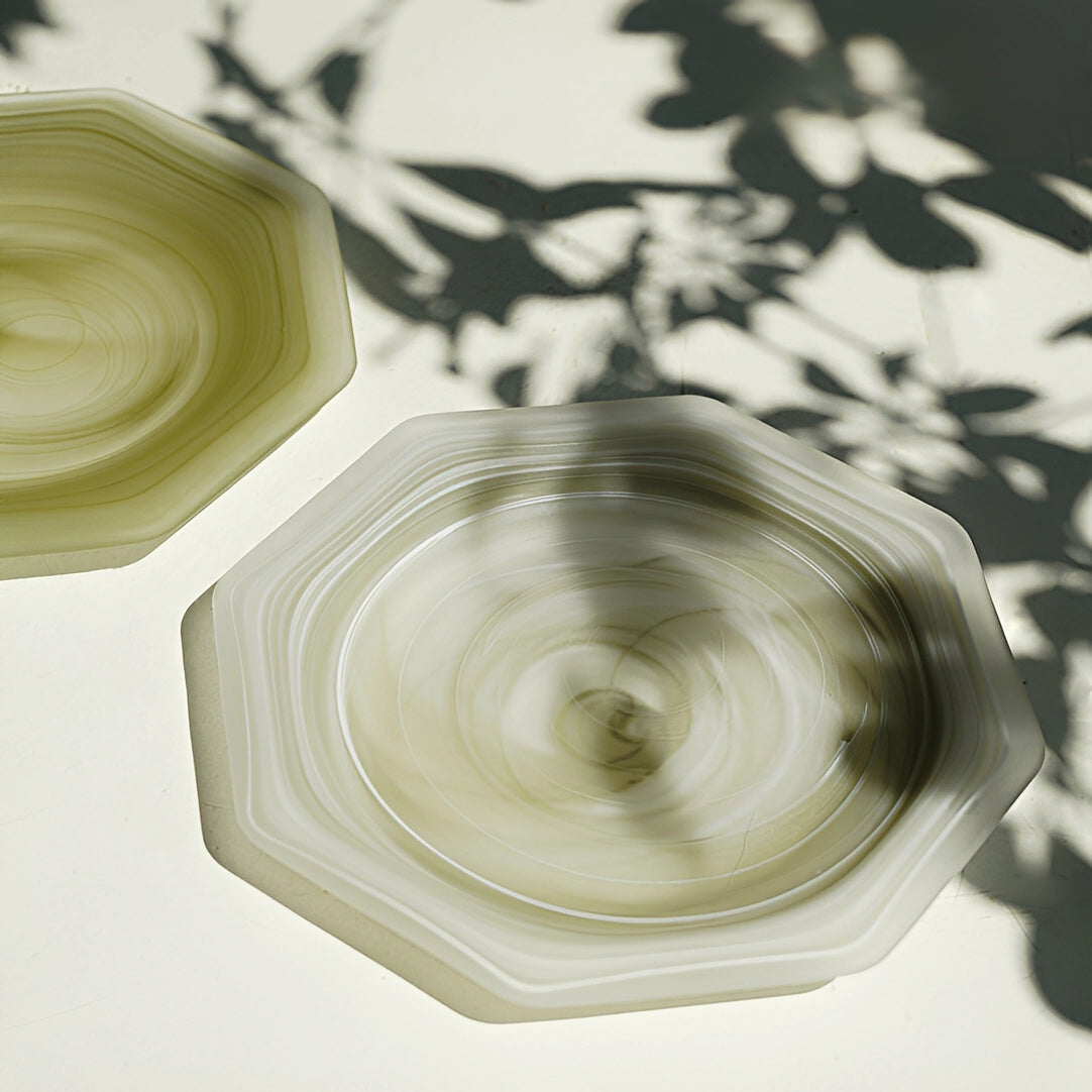 Green octagonal matte glass plate from TRLab Shop, showcasing smooth matte finish and geometric shape on a neutral background.