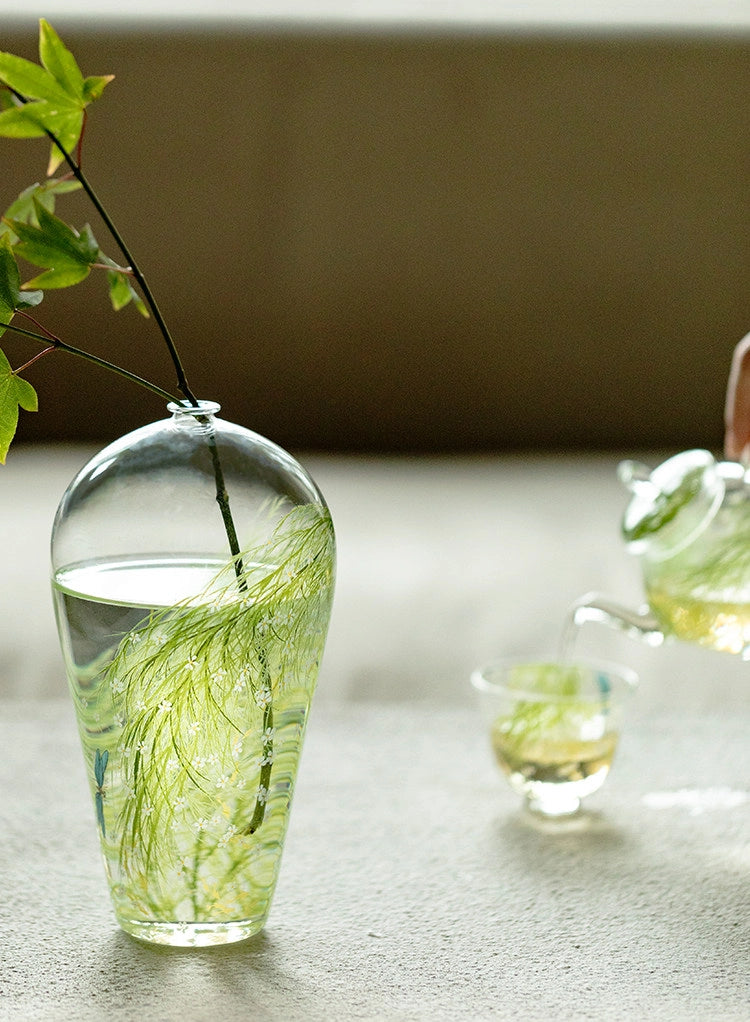 Spring Wildness Glass vase