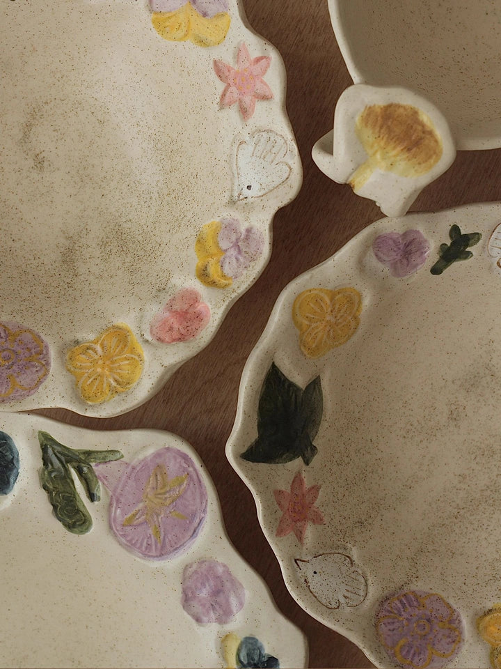 Flowers & Birds Coarse Pottery Hand-pinched Plate