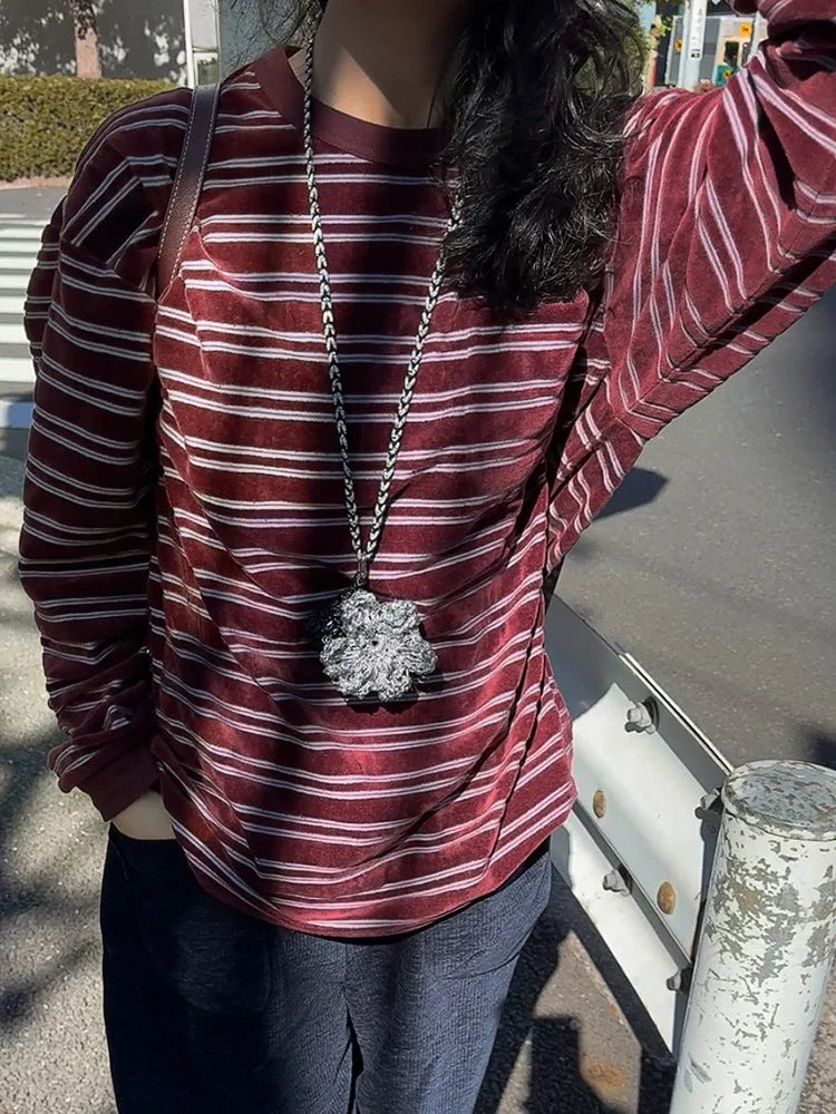 Cozy Sweater Floral AirPods Charm - TRLab Shop