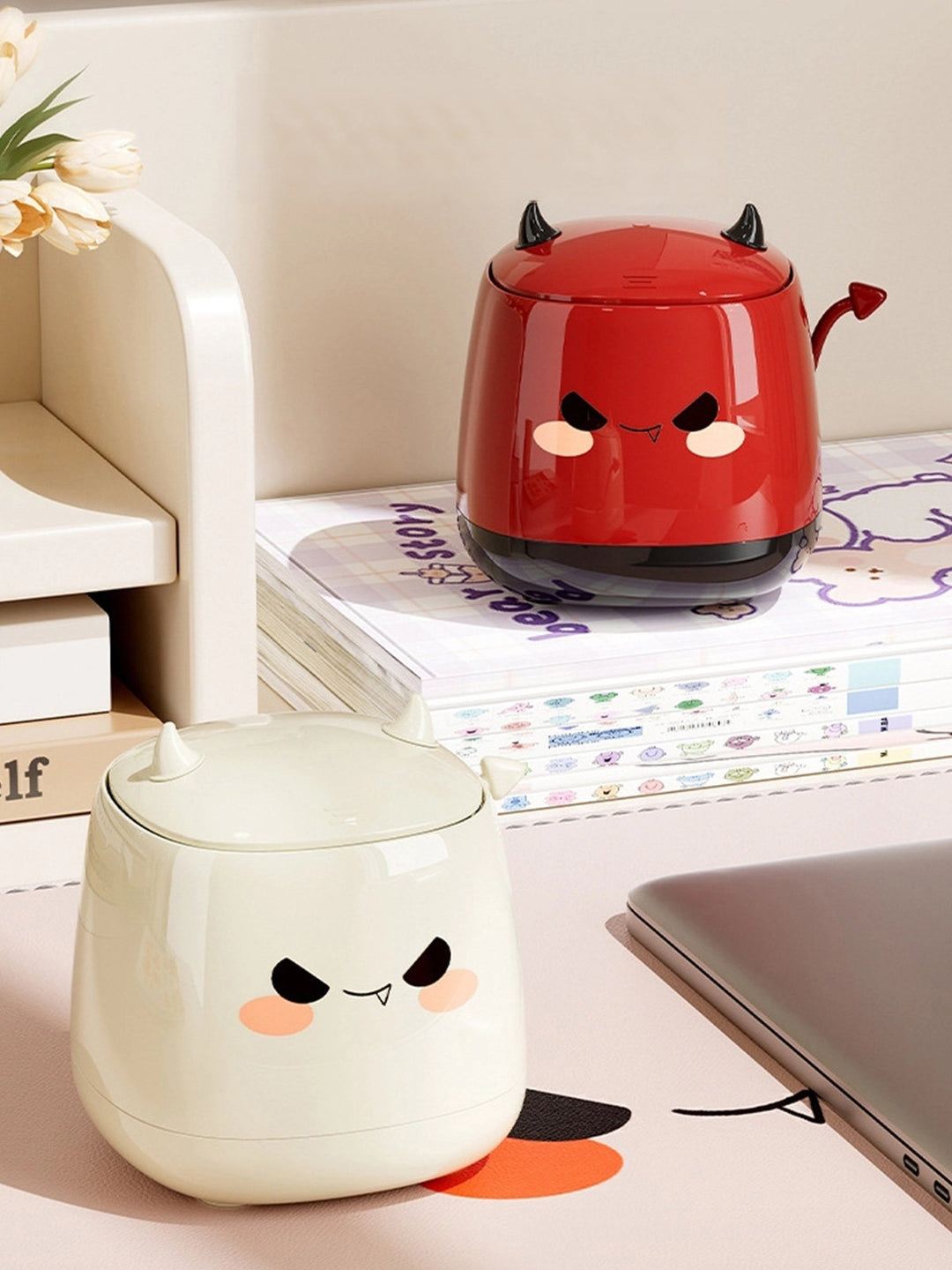 Desktop Mini Trash Can