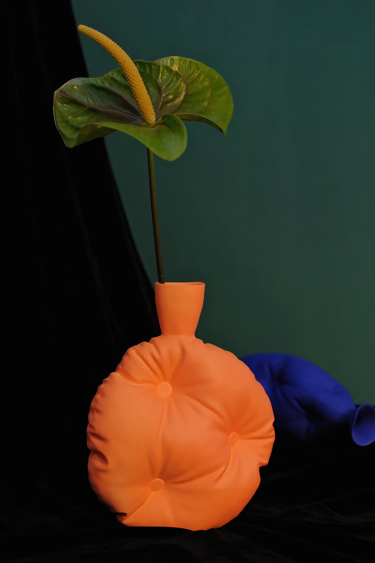Ceramic Art Cookie Pillow Vase - TRLab Shop