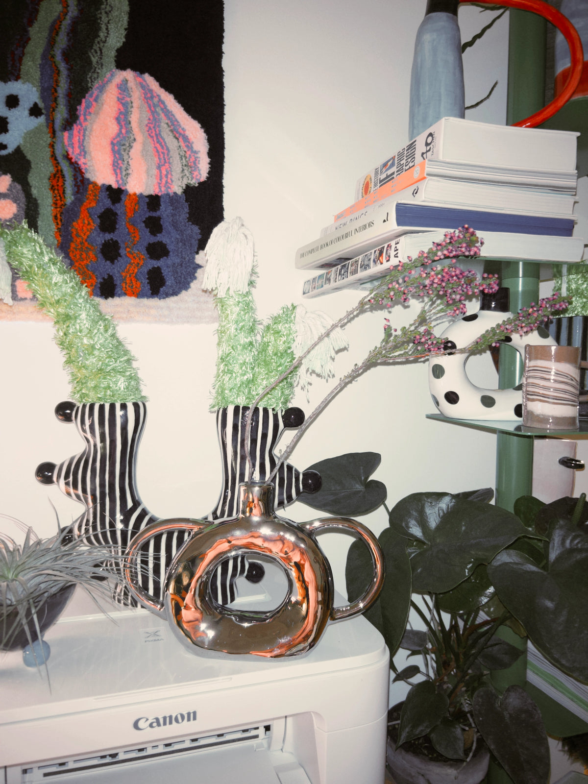 Ceramic U-Shaped Vase - TRLab Shop