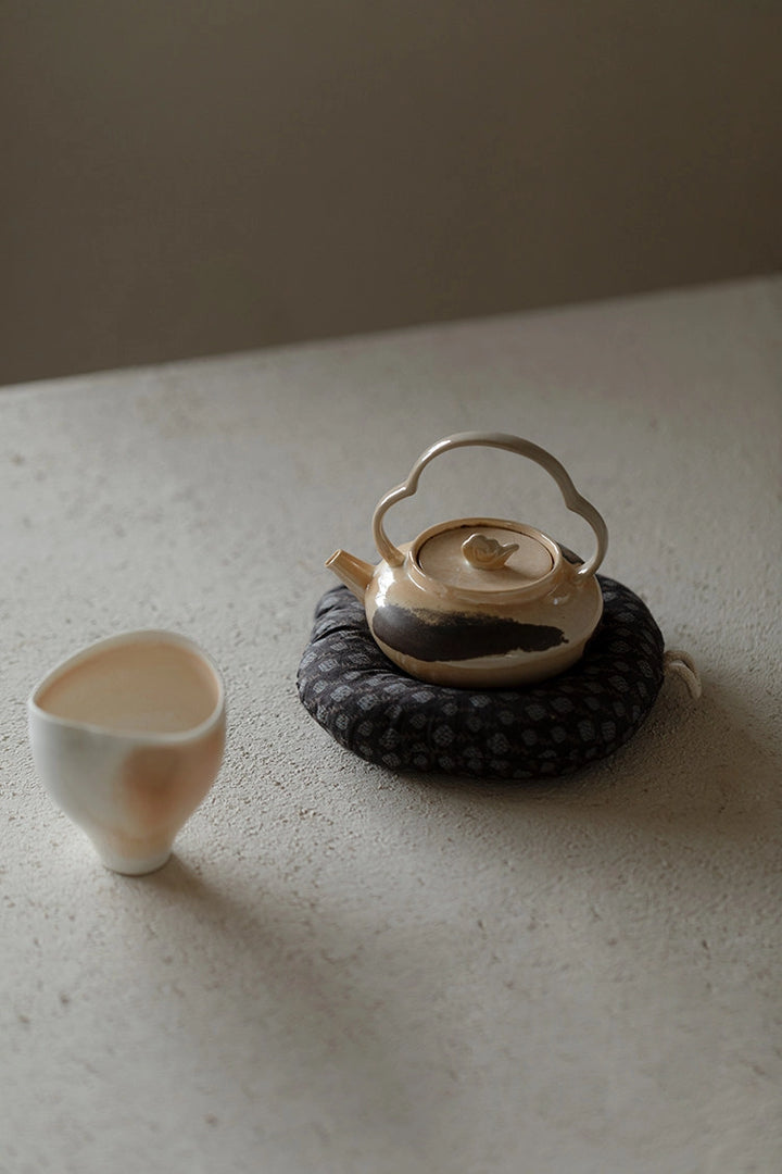 Donut-Shaped Round Storage Mat
