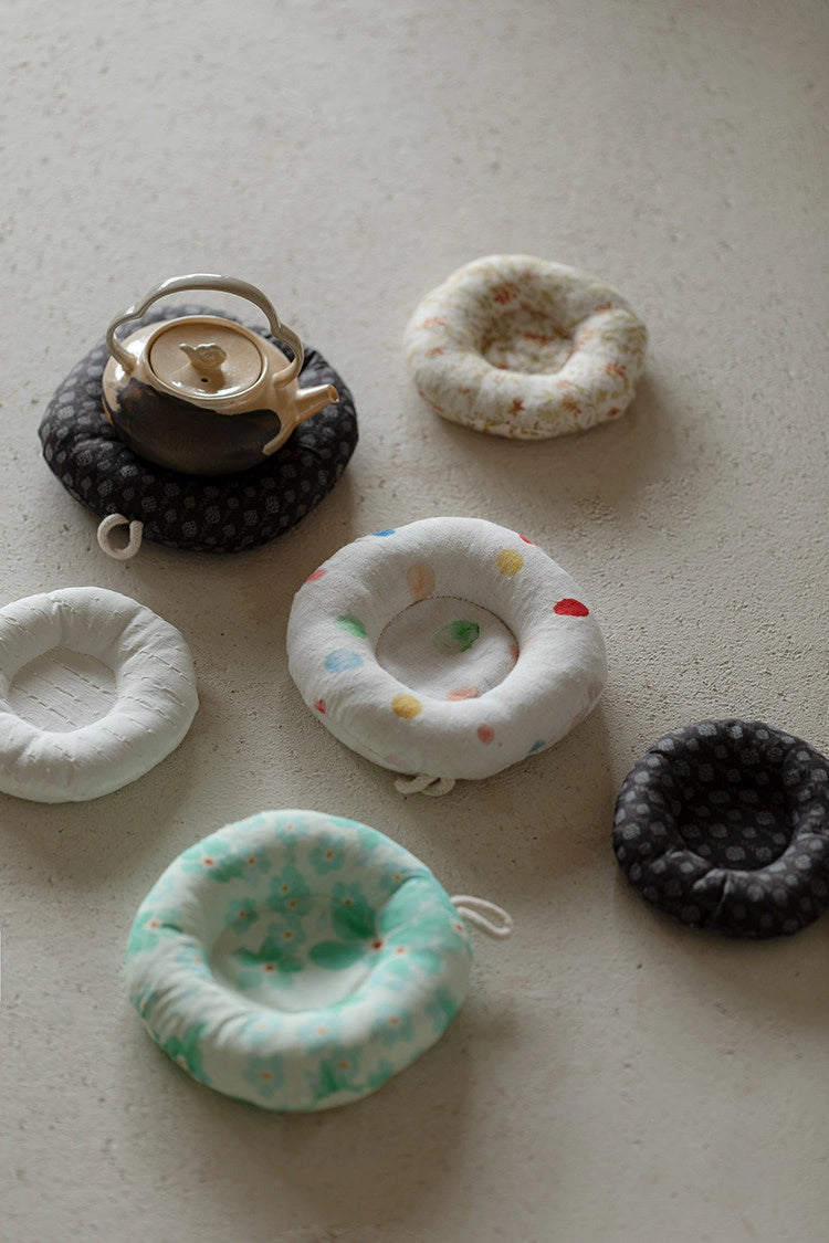 Donut-Shaped Round Storage Mat