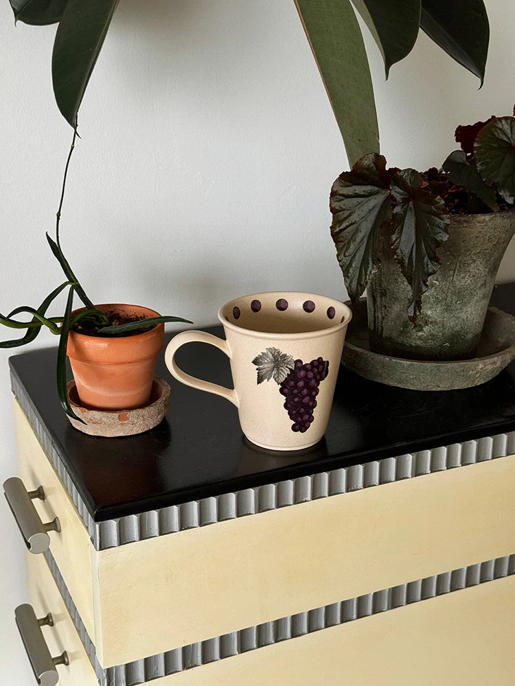 Grapes & Pods Cluster Mug - TRLab Shop