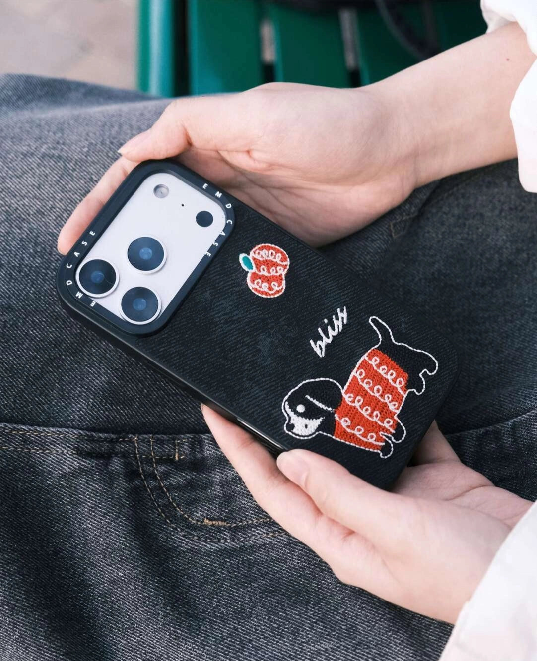 Embroidered Dachshund Phone Case - TRLab Shop
