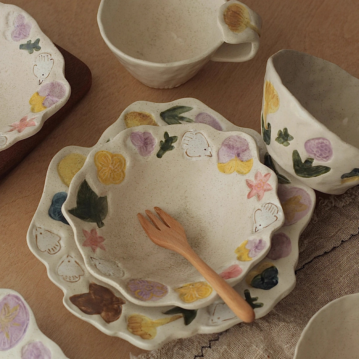 Flowers & Birds Coarse Pottery Hand-pinched Plate - TRLab Shop