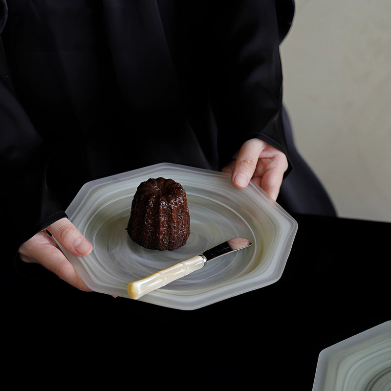 Green octagonal matte glass plate with smooth finish, ideal for serving or decorative use, by TRLab Shop.