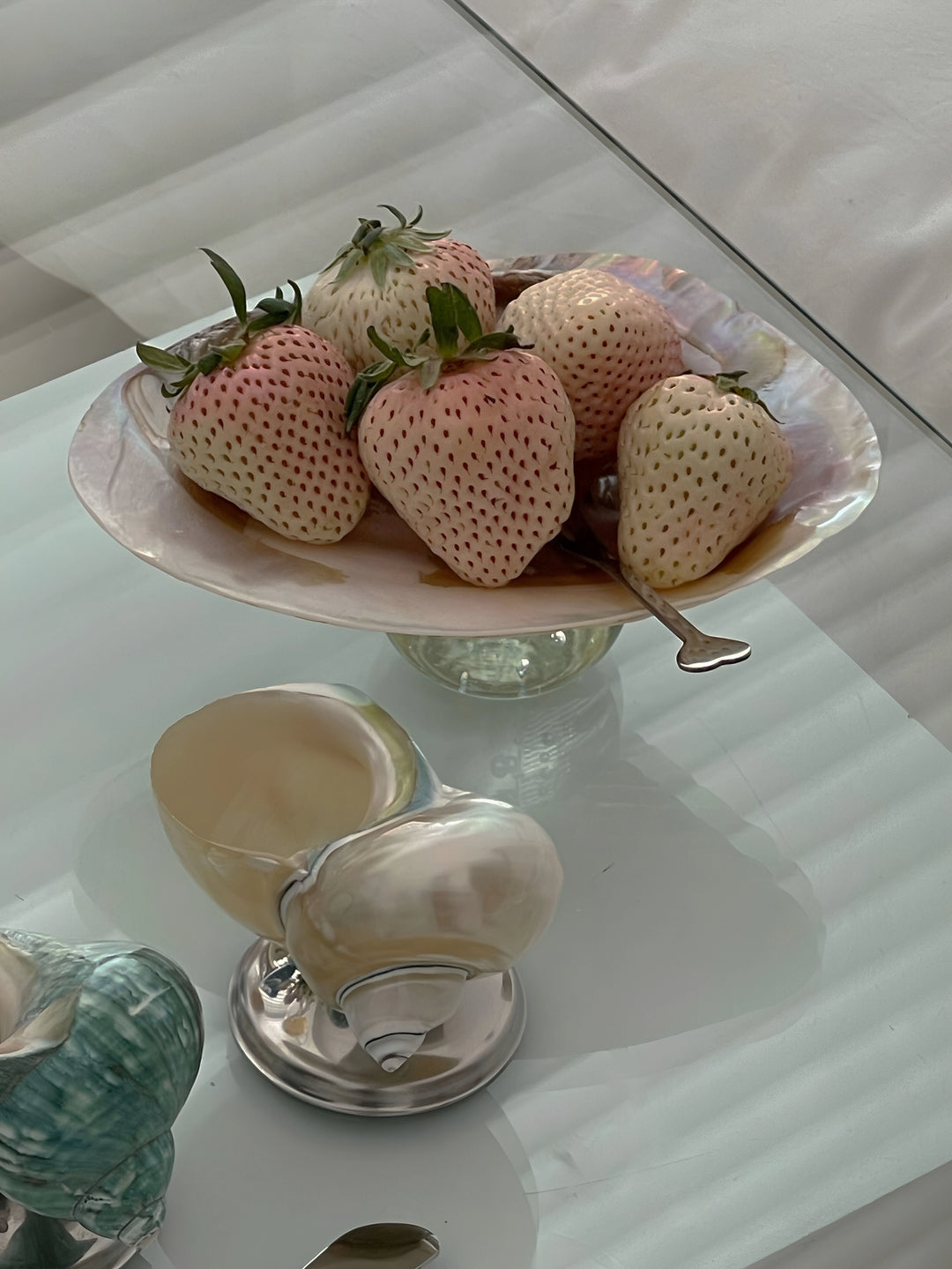 Silver & Green Conch Short-stemmed Wine Glass