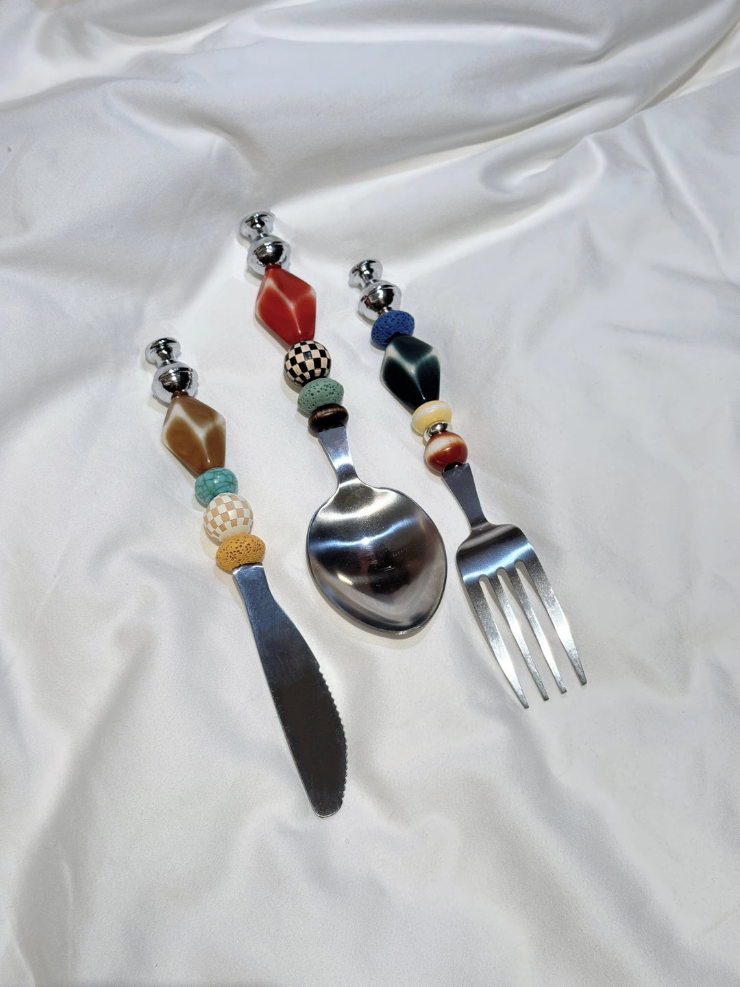 ShepHerd Retro Colorful Beads Dining Set