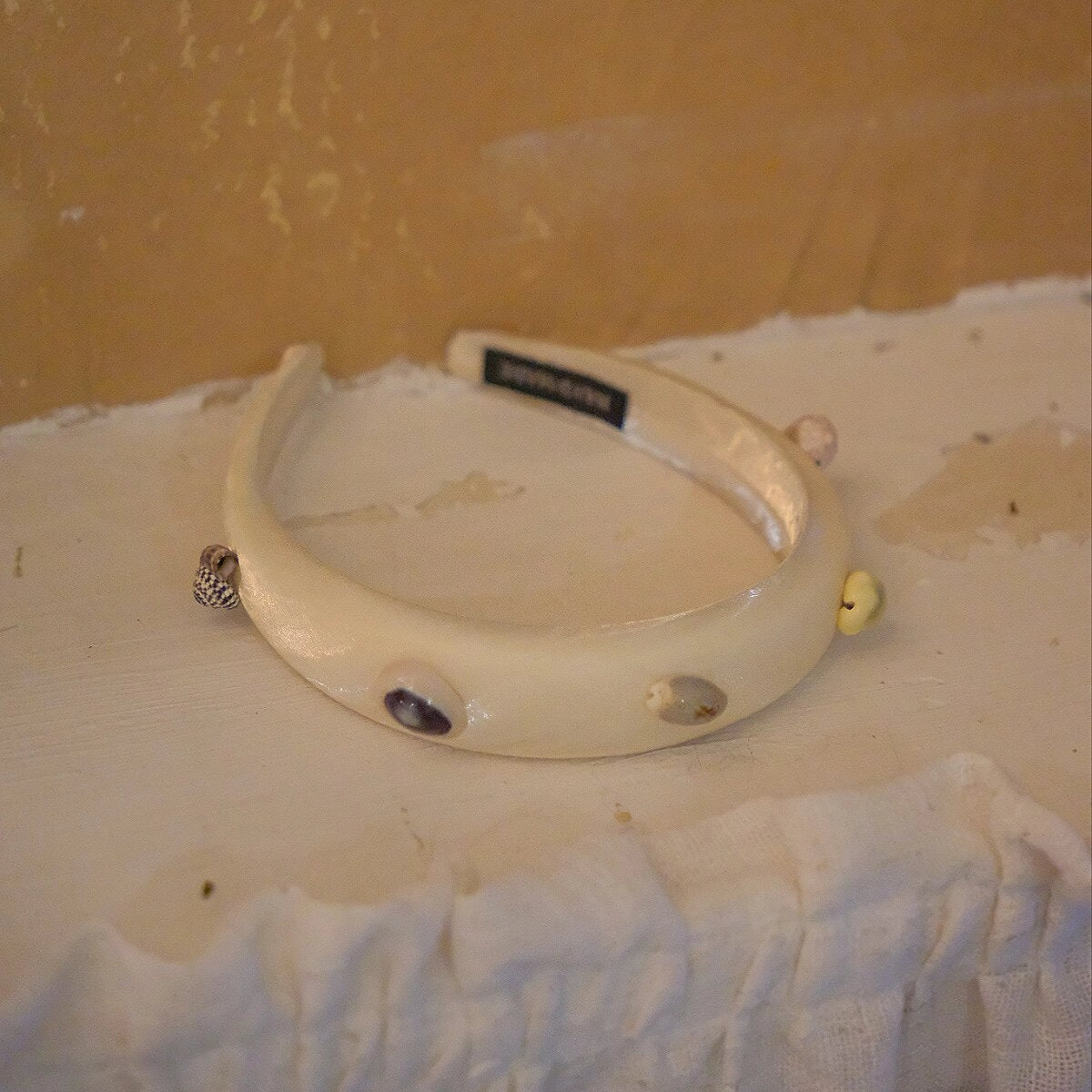 Natural Seashell Satin Sponge Headband