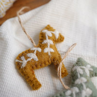 Felted Spring-Leaf Ponys Charm - TRLab Shop