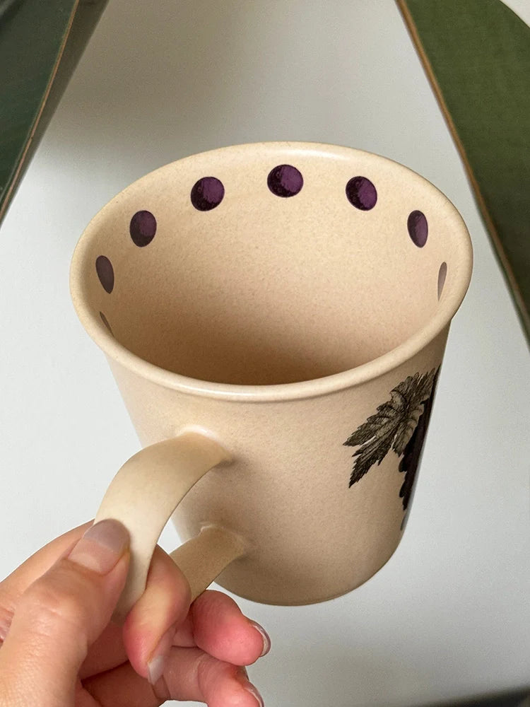 Grapes & Pods Cluster Mug - TRLab Shop