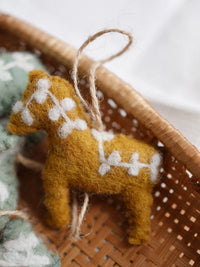 Felted Spring-Leaf Ponys Charm - TRLab Shop