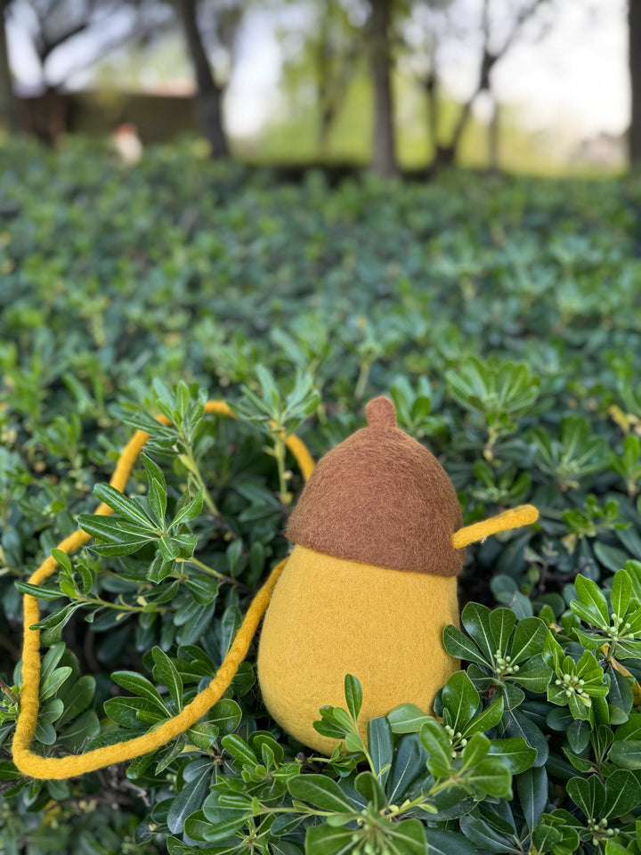 Felted Harvest Nut Hangbag