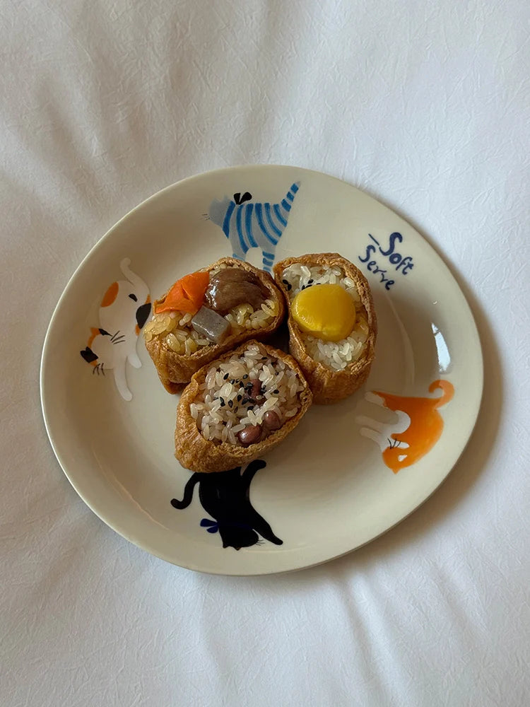 Cat Nap Hand-Painted Ceramic Plate - TRLab Shop