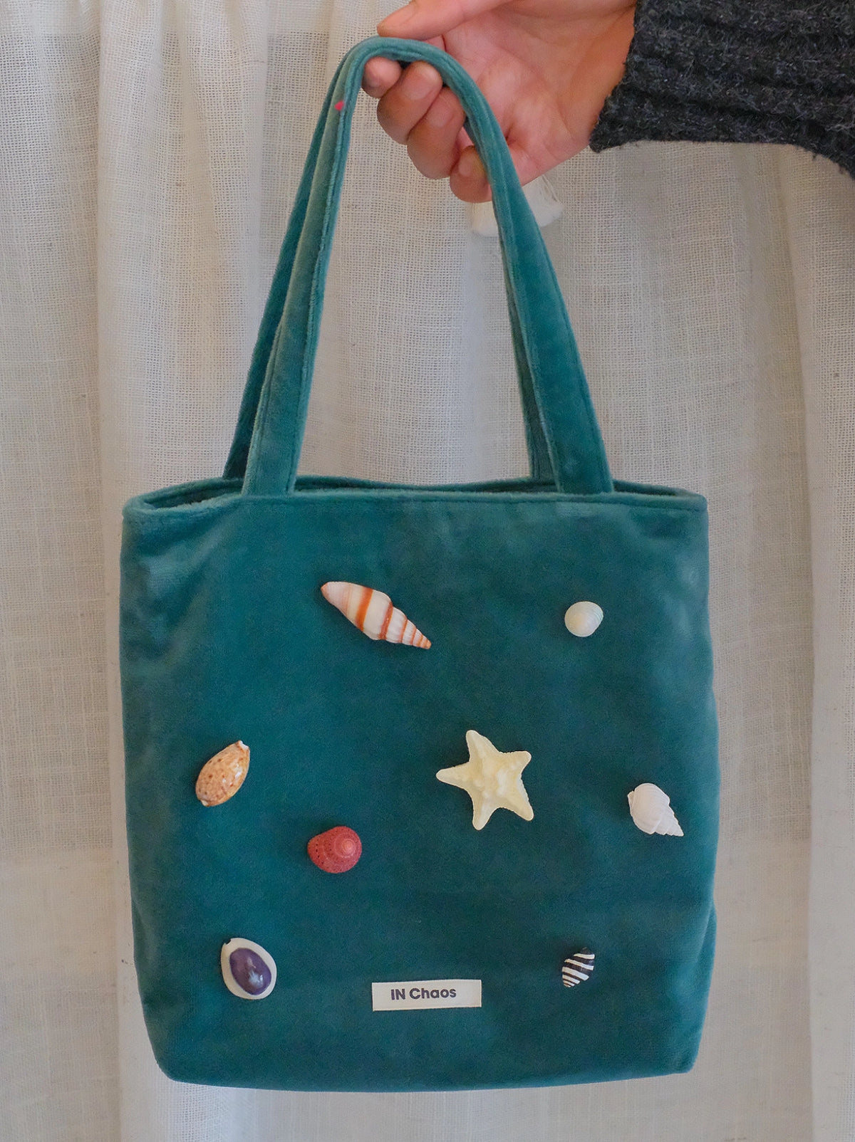 Natural Shell Velvet Handbag