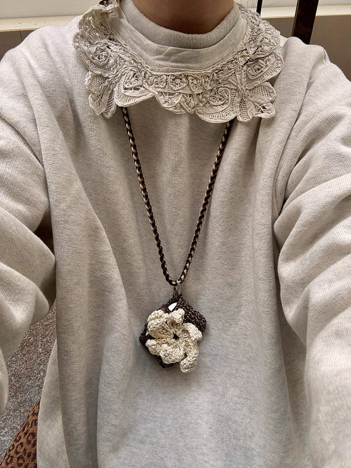 Cozy Sweater Floral AirPods Charm - TRLab Shop