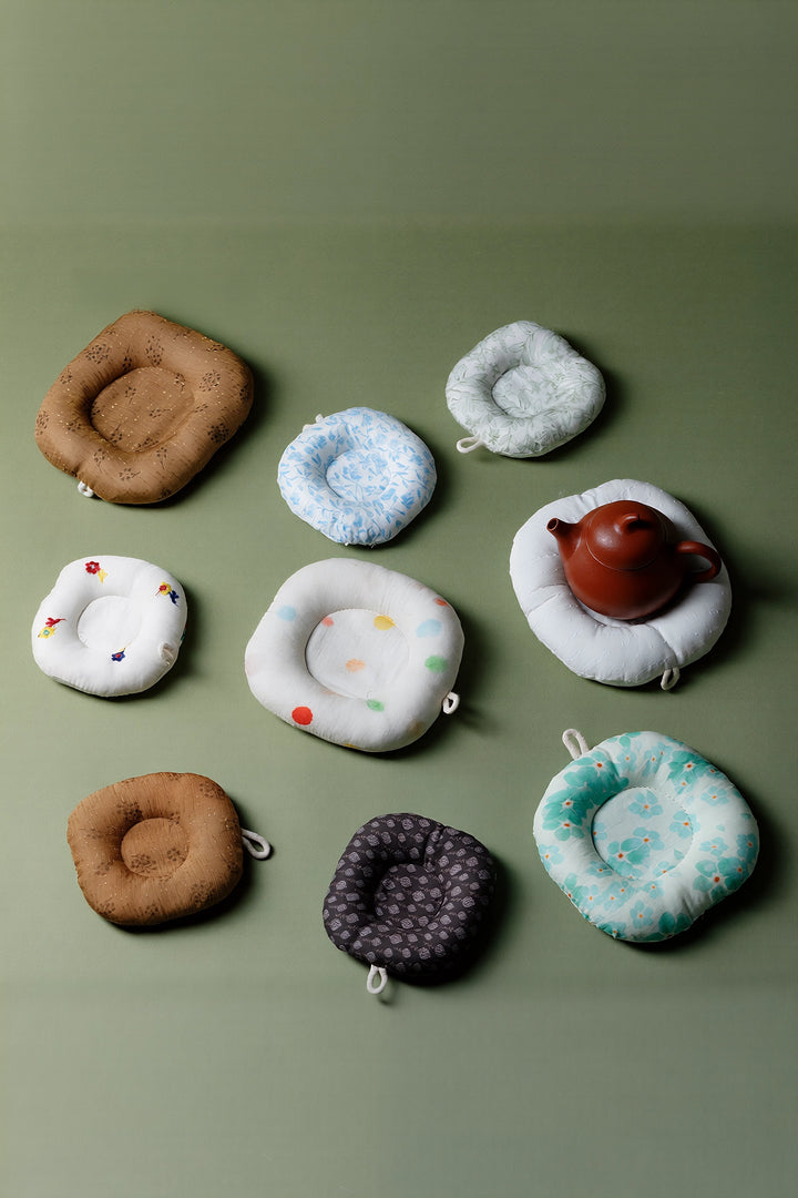 Donut-Shaped Round Storage Mat