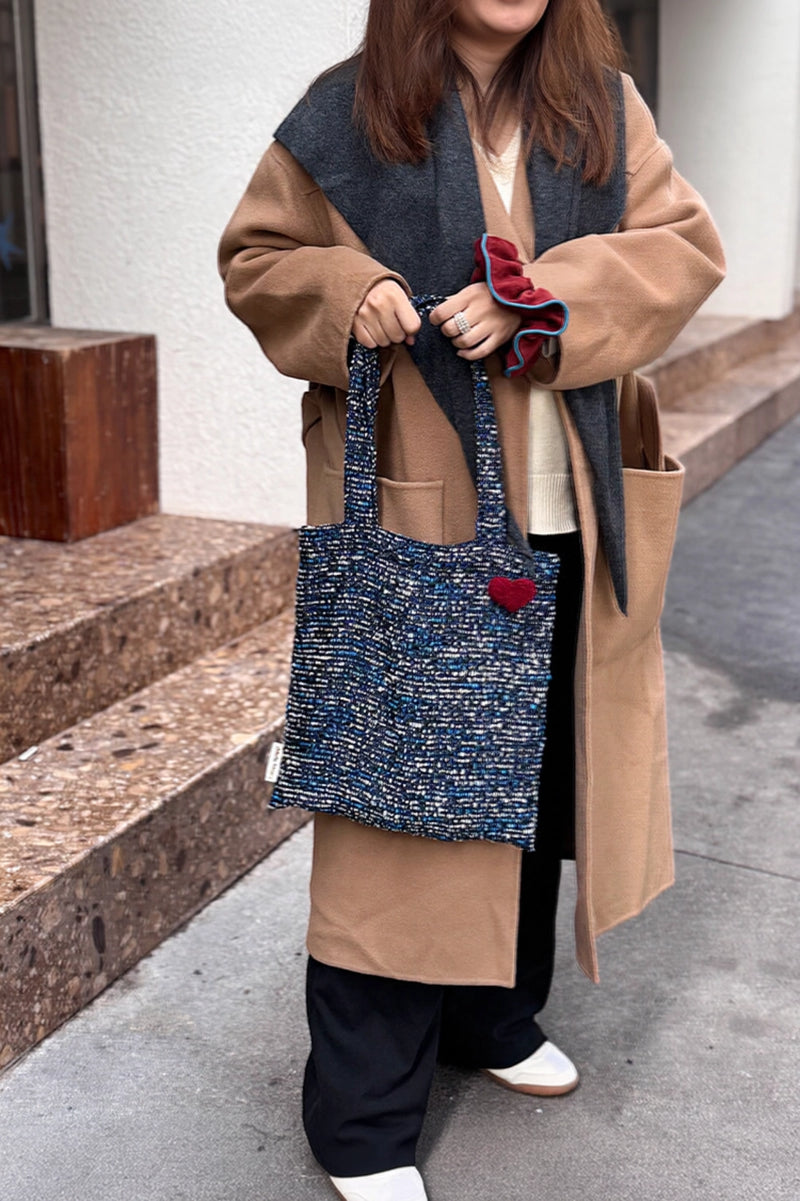 Sapphire blue Hour tote bag with matching phone pouch from TRLab Shop, showcasing stylish, spacious design and vibrant color.