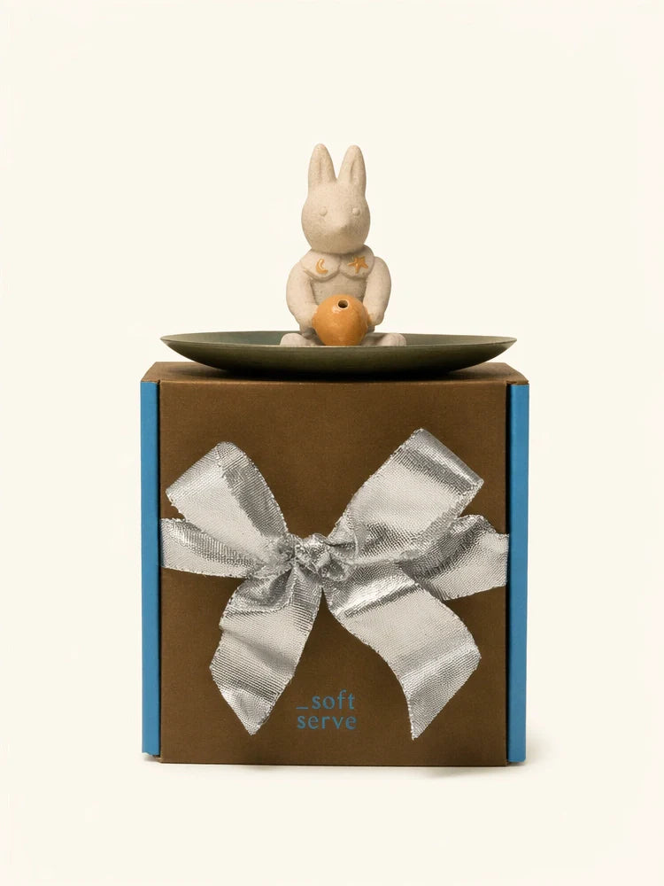 Un cadeau paisible de la lune – Brûleur d'encens en céramique « Lapin lunaire »