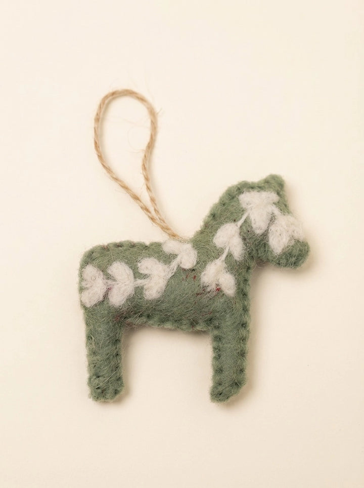 Felted Spring-Leaf Ponys Charm - TRLab Shop