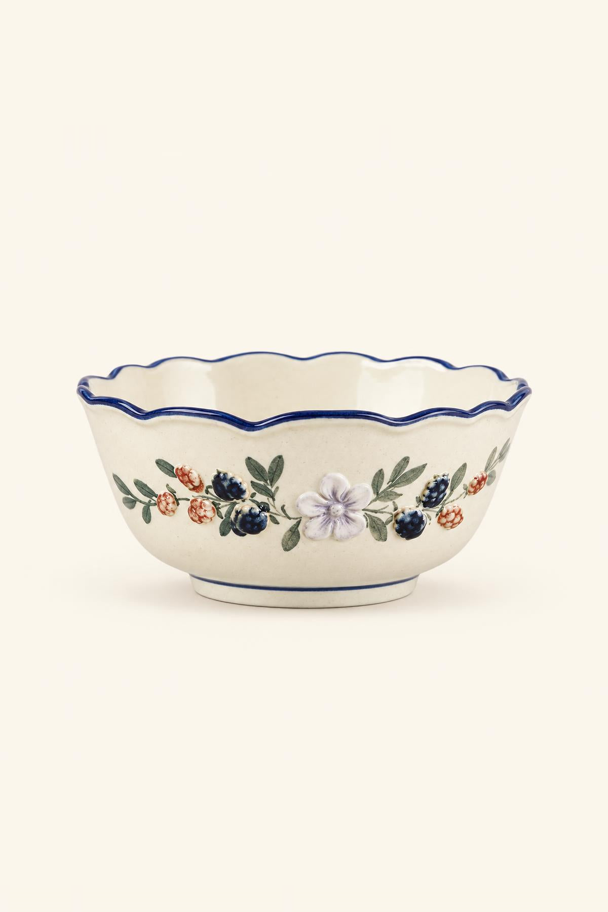 Scalloped Floral Cream Ceramic Bowls