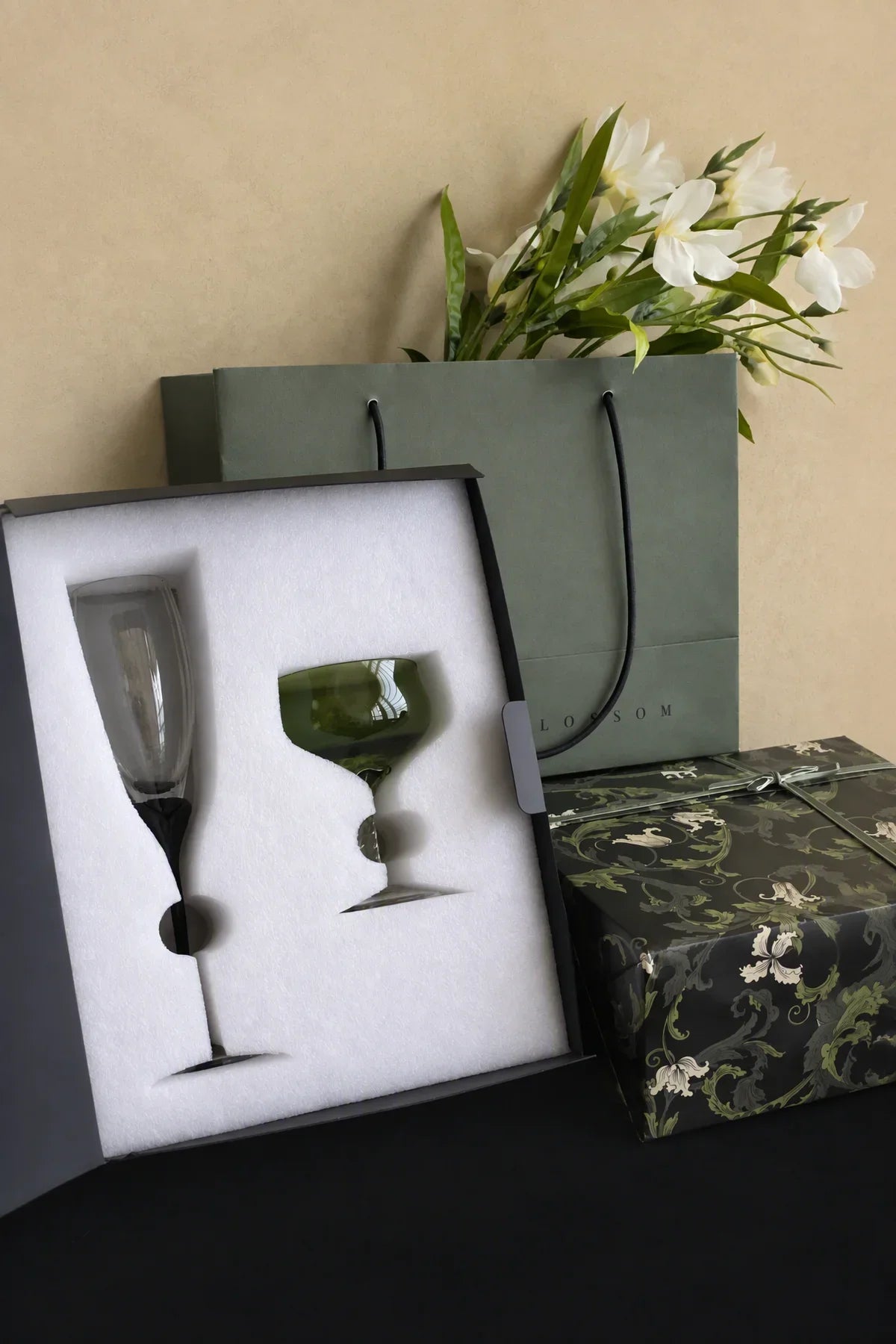 Tendril Hour Moss Green Glass Wine Glass