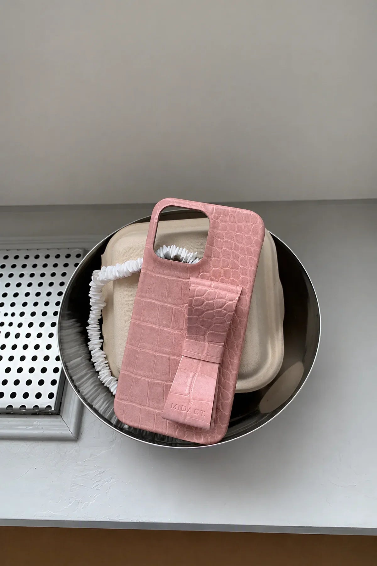 Gift Wrapped Pink Crocodile-Look Phone Case