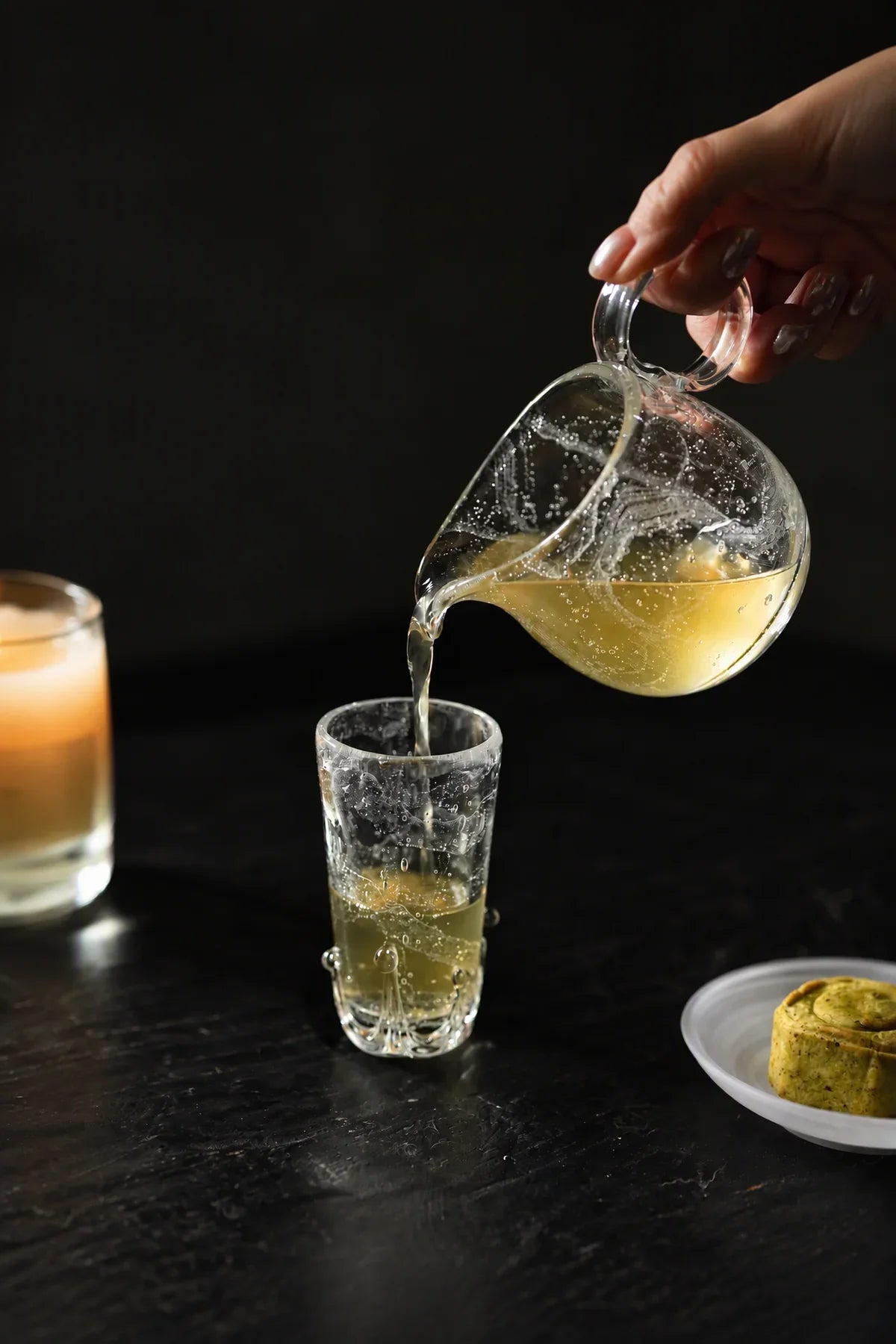 Crown Fizz Clear Glass Drinking Cup