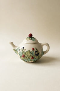 Wild Bramble White Ceramic Teapot