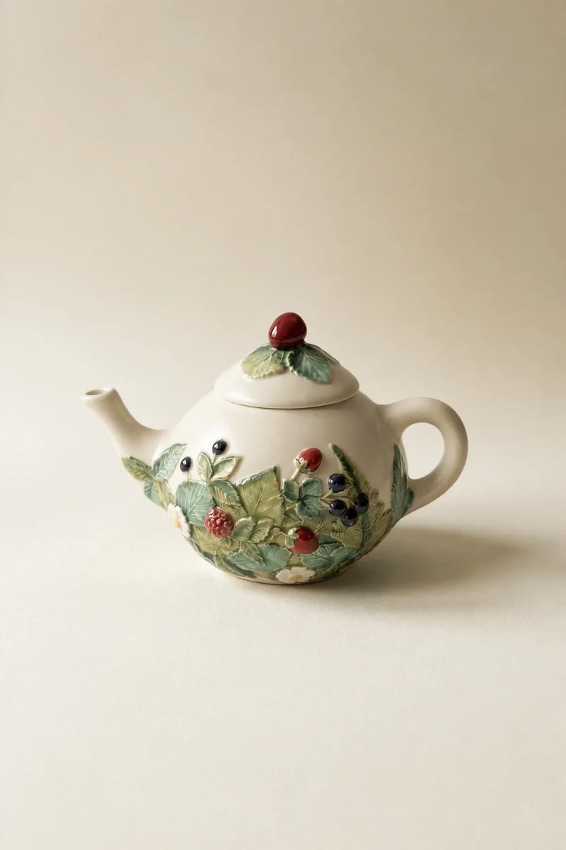 Wild Bramble White Ceramic Teapot