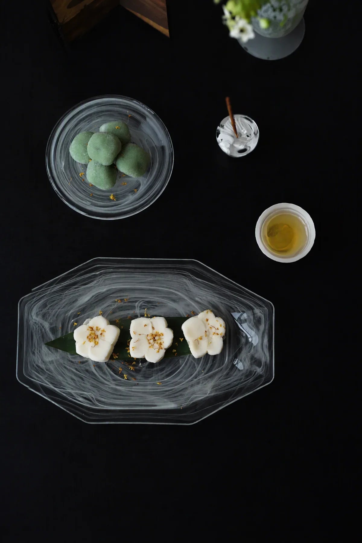 Meadow Orbit Sage Glass Serving Plate