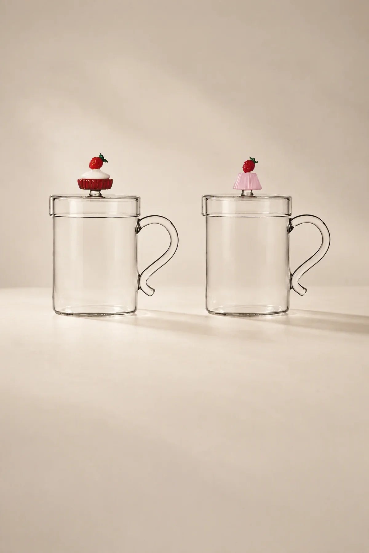Petit Four Clear Glass Mug with Lid