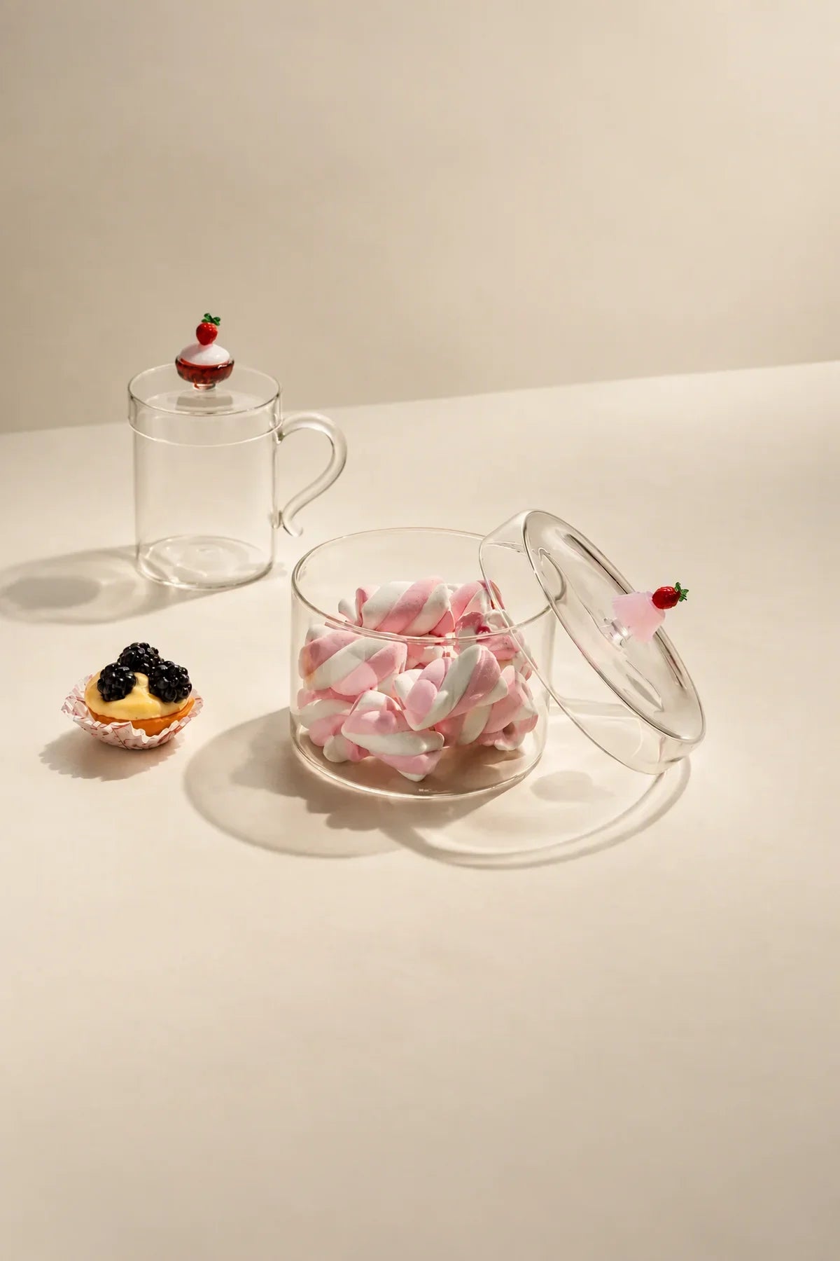 Petit Four Clear Glass Mug with Lid