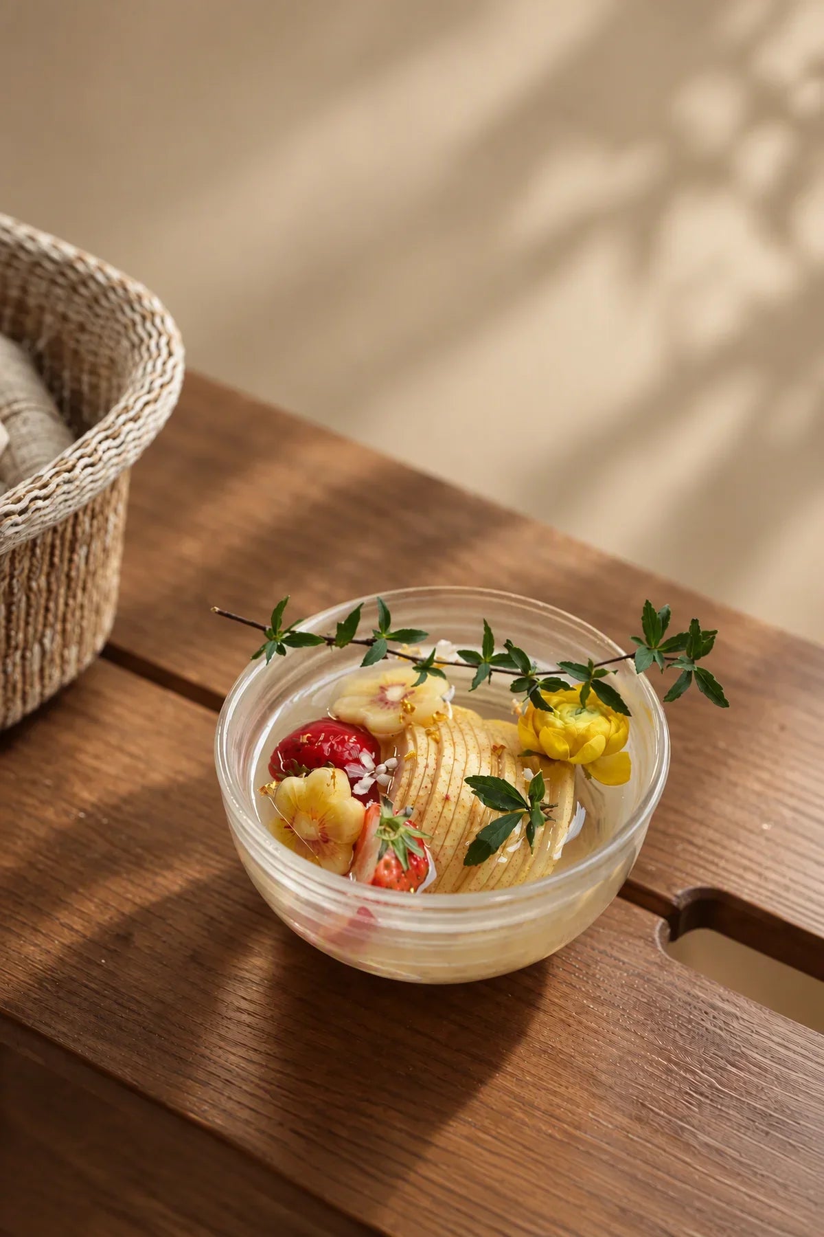 Cloud Current Clear Glass Tableware Set
