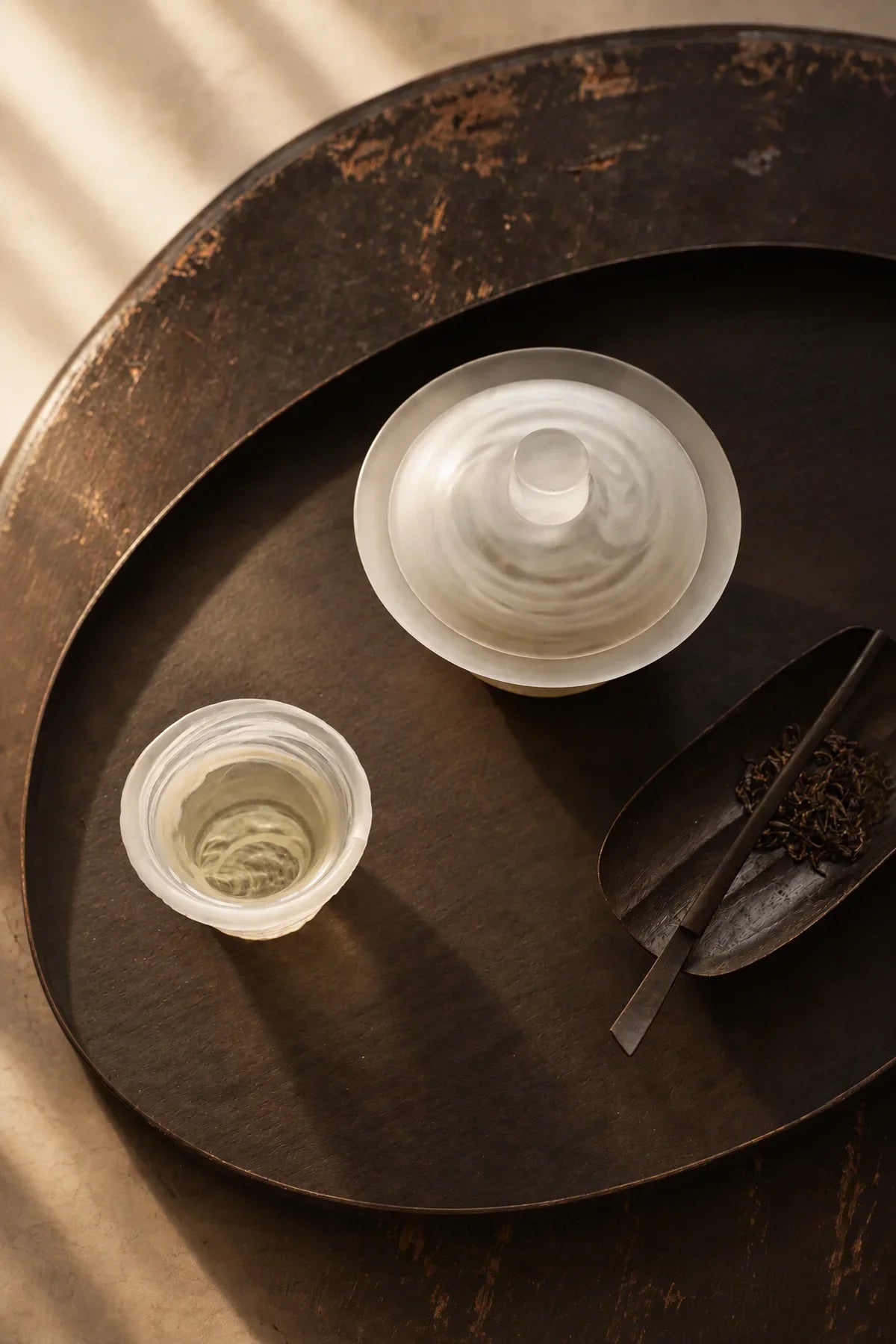 Cloud Current Frosted White Glass Gaiwan Tea Set