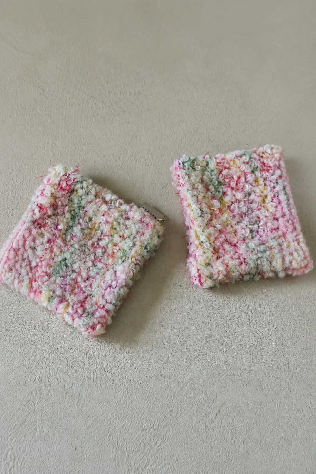Petal Fleck Pink and Green Yarn Tissue Cover