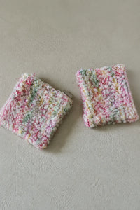 Petal Fleck Pink and Green Yarn Tissue Cover