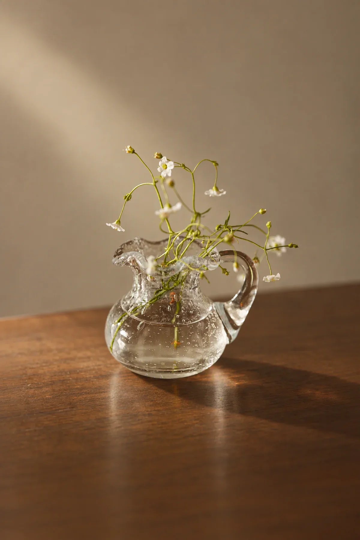 Ribbon Dance White Spiral Glass Flower Vase