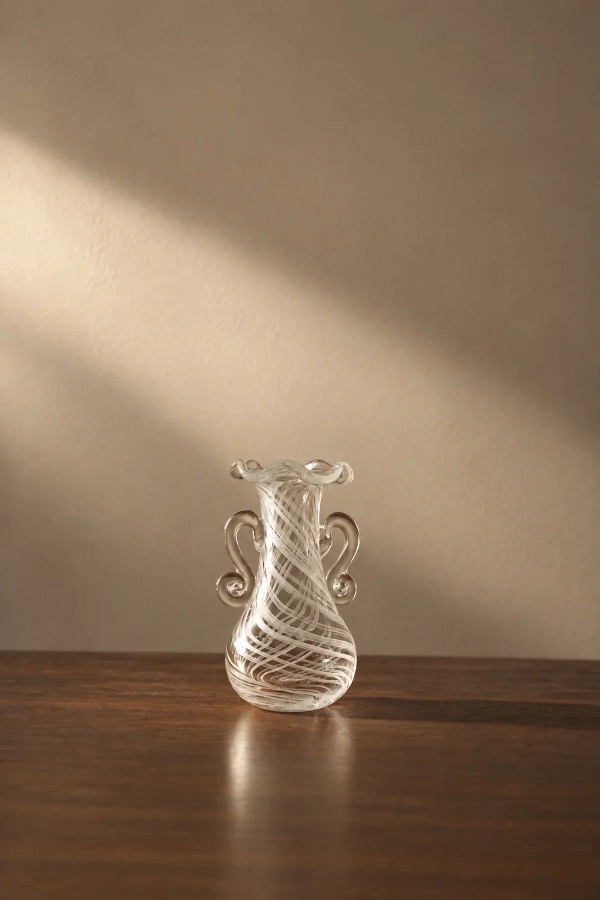 Ribbon Dance White Spiral Glass Flower Vase
