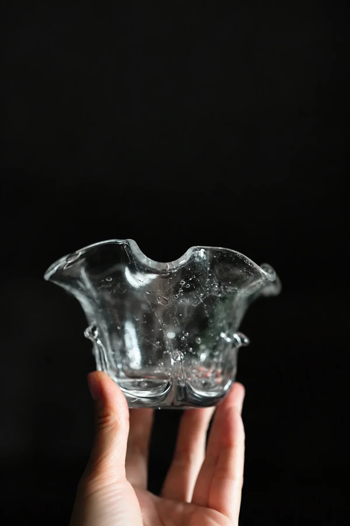 Gathered Petal Clear Seeded Glass Tea Cup