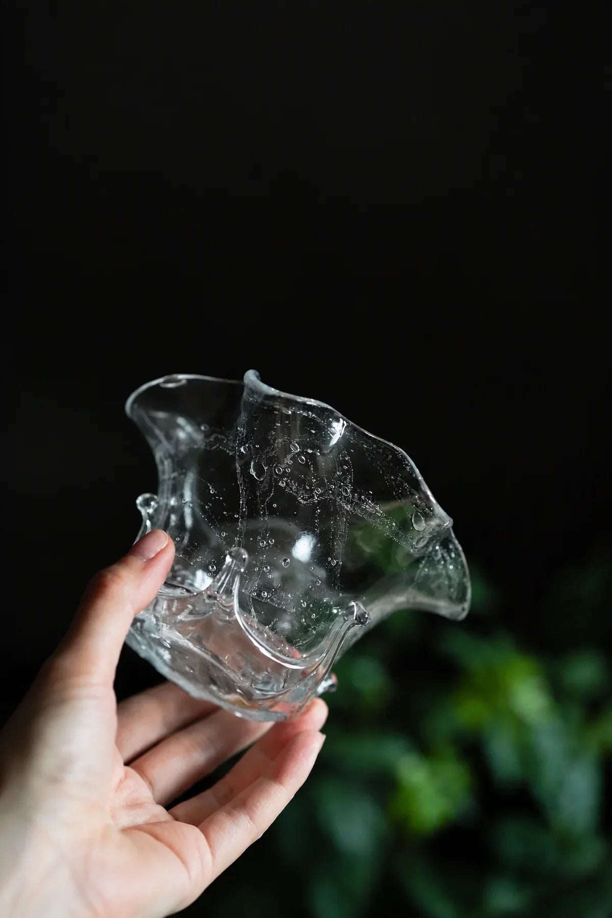 Gathered Petal Clear Seeded Glass Tea Cup