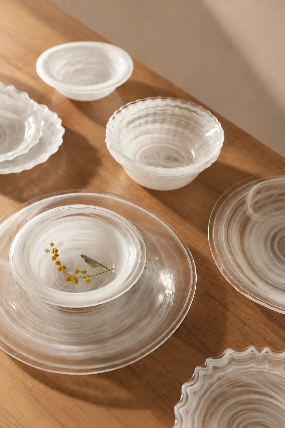 Mist Current White-Swirl Glass Serving Set