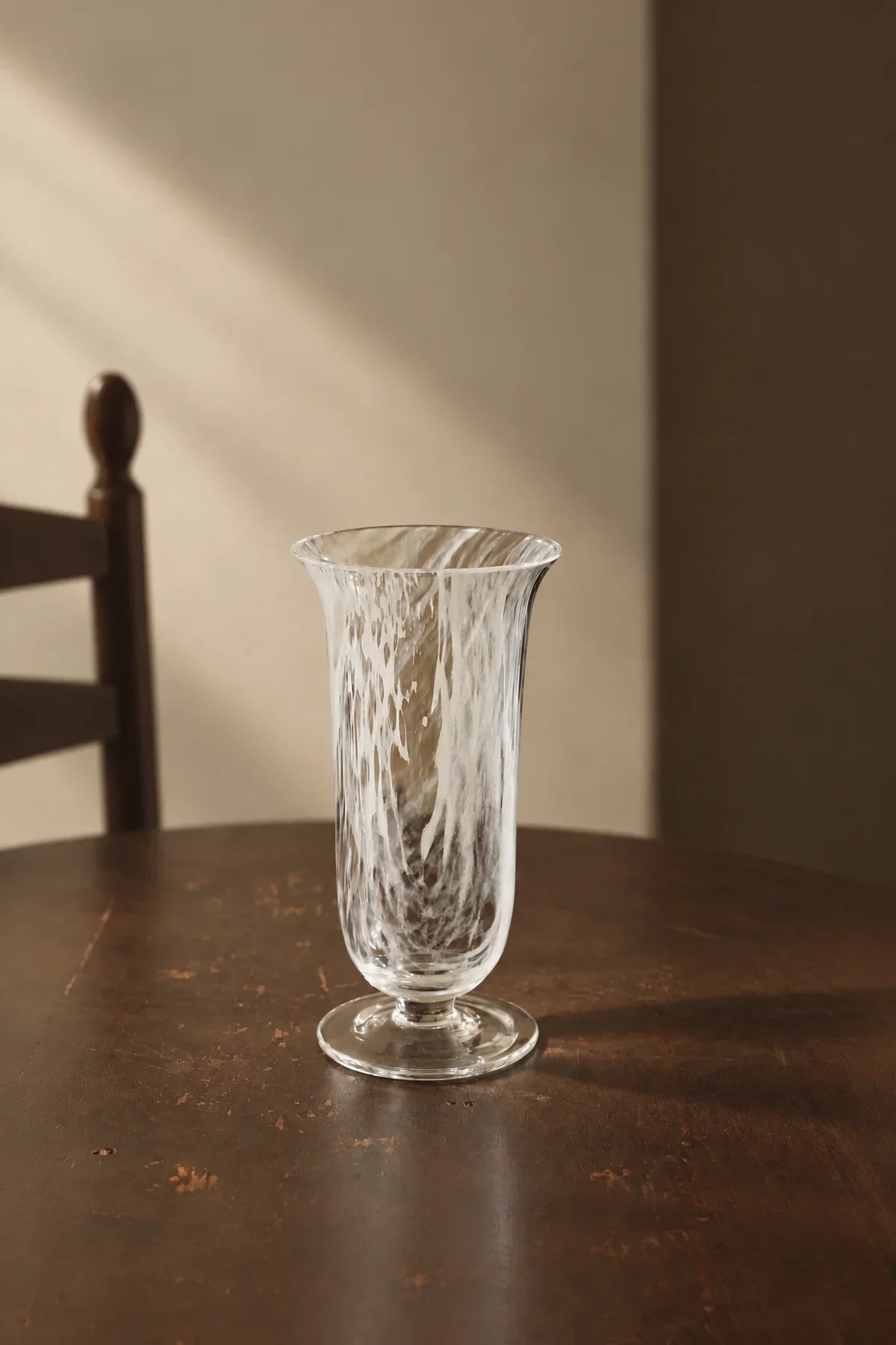 Smoke Current White-Swirl Glass Flower Vase
