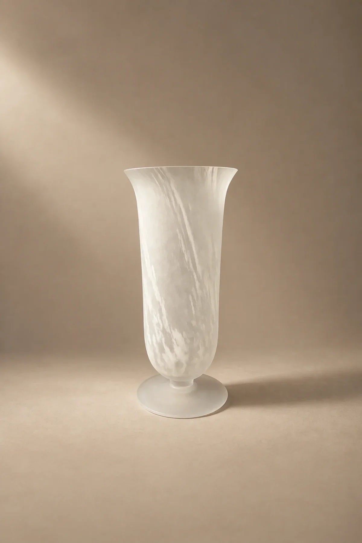 Smoke Current White-Swirl Glass Flower Vase