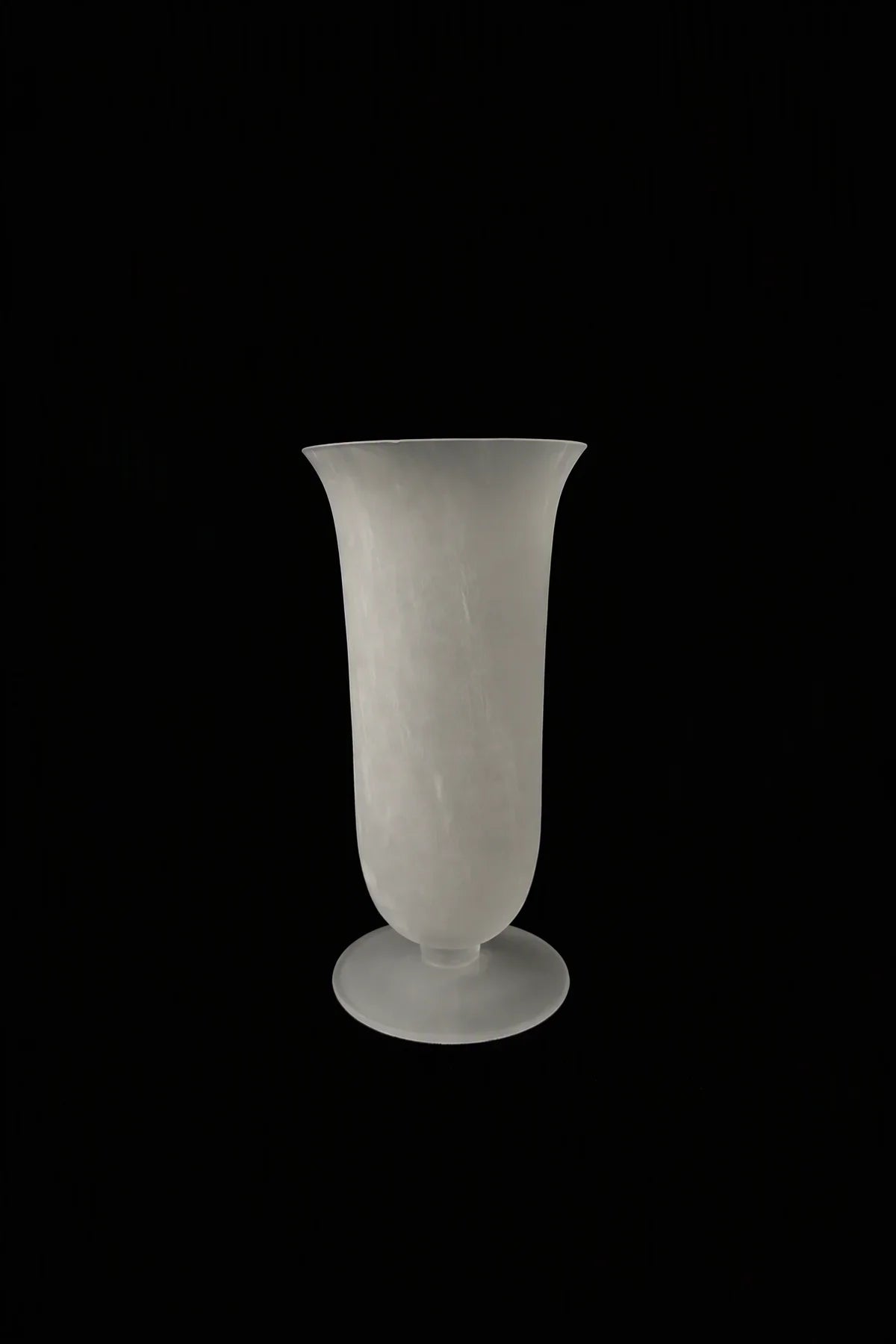Smoke Current White-Swirl Glass Flower Vase