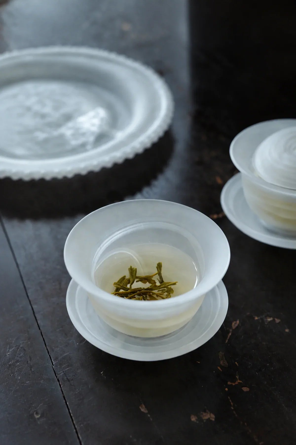 Mist Ceremony Frosted White Glass Gaiwan Tea Set